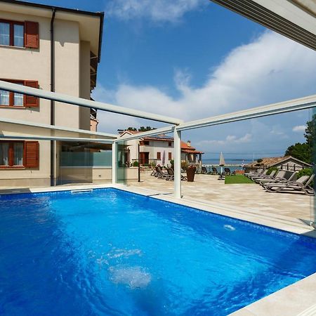 Apartmani Sidro Malinska Exteriér fotografie