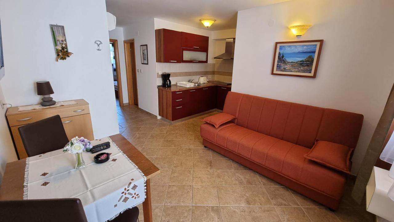 Apartmani Sidro Malinska Exteriér fotografie